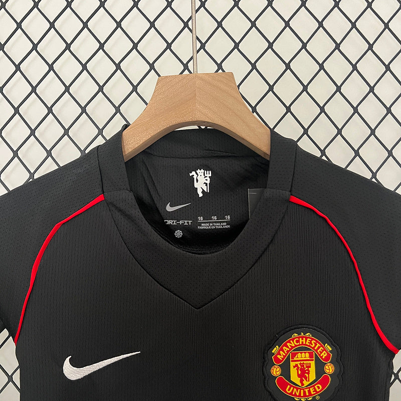 Conjunto Retrô Infantil Manchester United ll 2007/08 - Modelo Torcedor