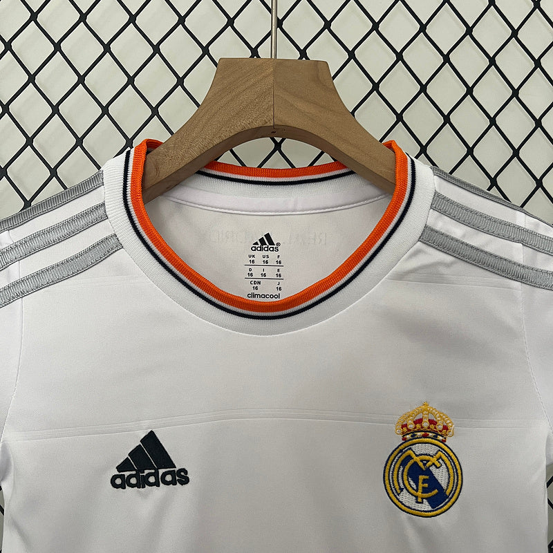 Conjunto Retrô Infantil Real Madrid l 2013/14- Modelo Torcedor