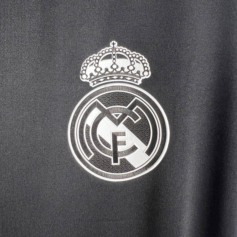 Camisa Retrô Real Madrid 2016/17 Third