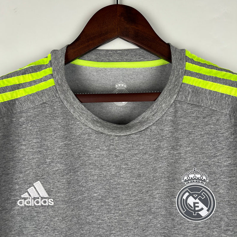 Camisa Retrô Real Madrid 2015/16 Away