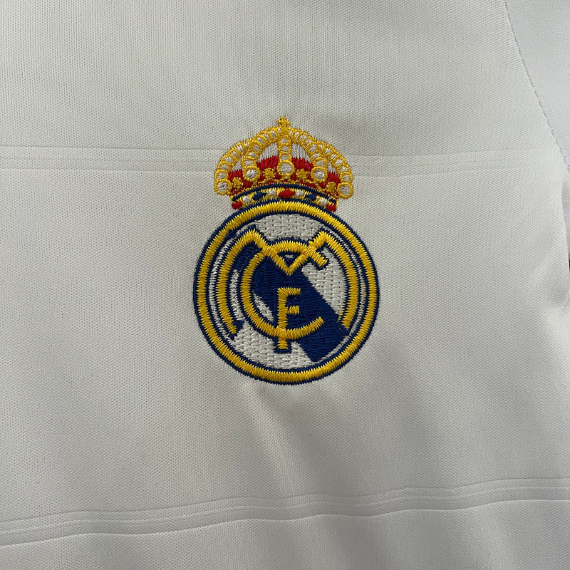 Conjunto Retrô Infantil Real Madrid l 2013/14- Modelo Torcedor